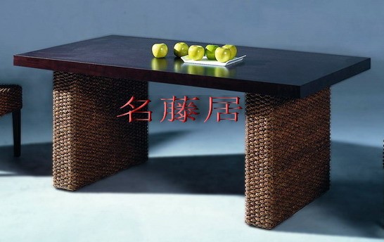 藤餐桌,藤桌,藤製餐桌,藤椅,藤製餐椅,藤餐椅,藤椅專賣店,藤椅沙發工廠,藤椅工廠,藤桌工廠,藤椅批發,藤桌批發
名藤居家具