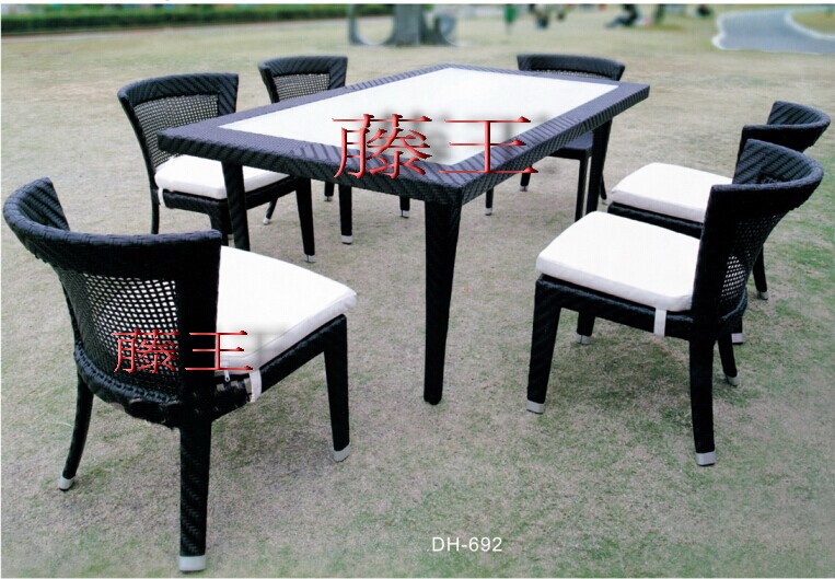 仿藤桌,仿藤椅,仿藤洽談桌椅,仿藤桌椅,戶外藤椅沙發,戶外椅,戶外藤椅,戶外藤桌,戶外藤椅工廠,戶外藤椅批發,戶外藤桌工廠,戶外藤桌批發