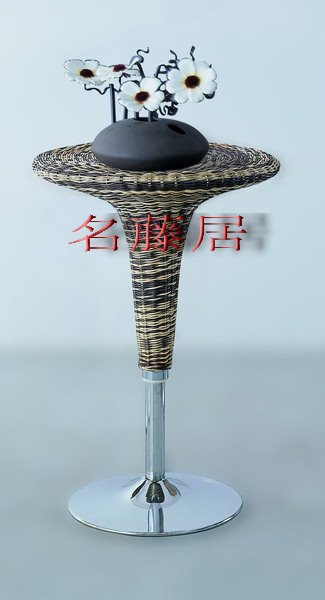 藤製吧台椅